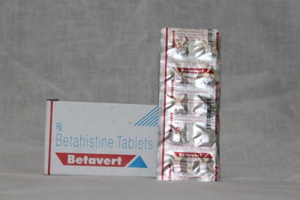 A box and a strip of Betaserc Generic 8 mg Pill - Betahistine