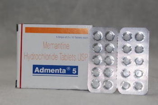 Box and blister strip of generic Memantine HCl 5mg tablet